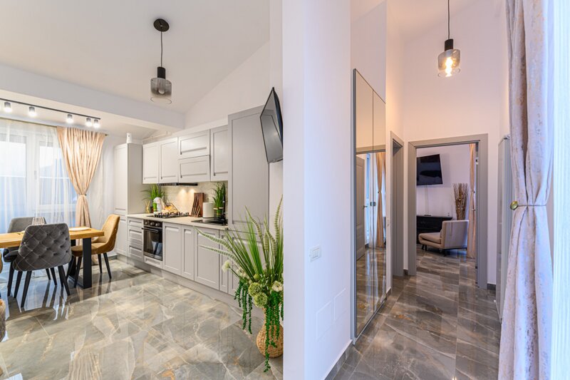 Brasov Apartament unic in Predeal – lux, vedere la partie cu terasa si parcare