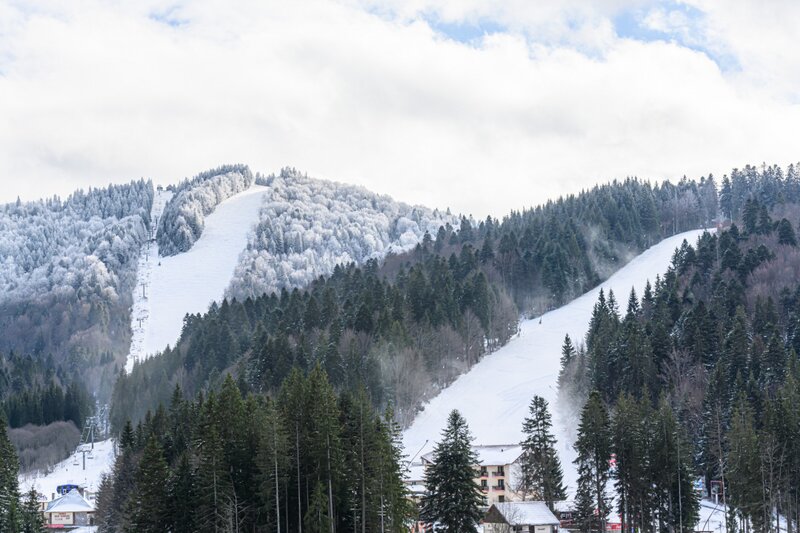 Brasov Apartament unic in Predeal – lux, vedere la partie cu terasa si parcare