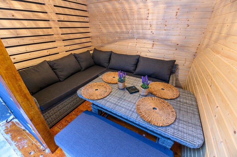 Brasov Apartament unic in Predeal – lux, vedere la partie cu terasa si parcare